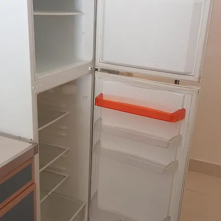 شقة Melume